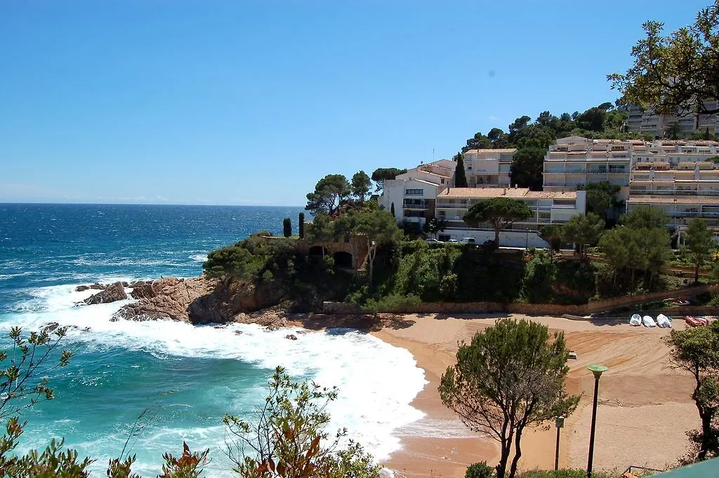 Apartamentos Cala Salions Tossa de Mar Spain